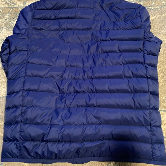 Old Navy Water Resistant Puffer Jacket - Picture 2 of 4